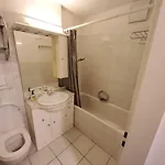 Helle 2 Schlafzimmer In - Grosszuegig, Zentral Und Ruhig Gelegen