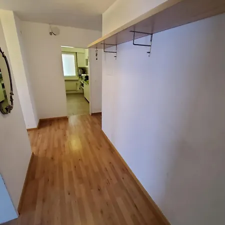 Διαμέρισμα Helle 2 Schlafzimmer In - Grosszuegig, Zentral Und Ruhig Gelegen Νταβός