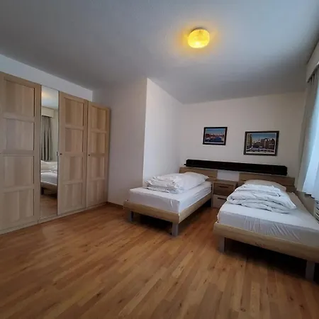 Διαμέρισμα Helle 2 Schlafzimmer In - Grosszuegig, Zentral Und Ruhig Gelegen *