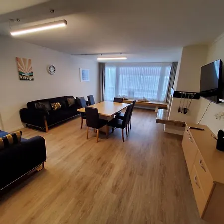 Helle 2 Schlafzimmer In - Grosszuegig, Zentral Und Ruhig Gelegen