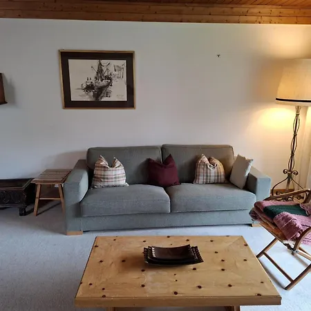 Helle 2 Schlafzimmer In - Grosszuegig, Zentral Und Ruhig Gelegen Νταβός