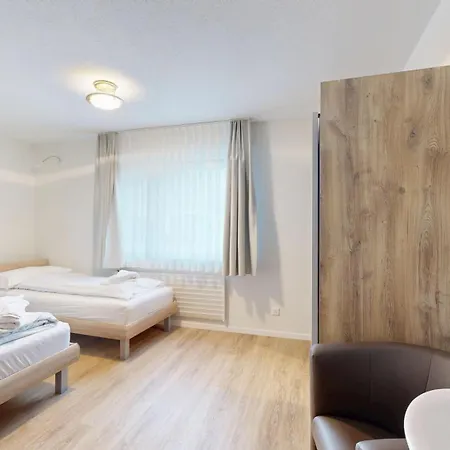 Helle 2 Schlafzimmer In - Grosszuegig, Zentral Und Ruhig Gelegen דאבוס