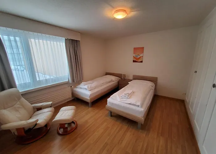 Helle 2 Schlafzimmer In - Grosszügig, Zentral Und Ruhig Gelegen