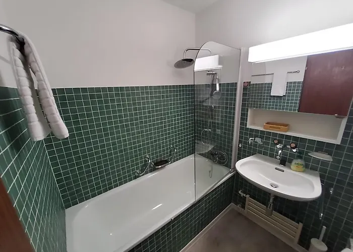 Apartamento Helle 2 Schlafzimmer In - Grosszügig, Zentral Und Ruhig Gelegen Davos